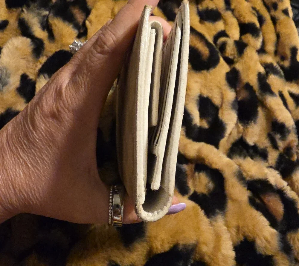 Gucci continental wallet